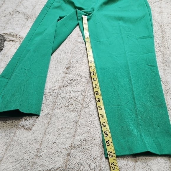 Capri Cotton blend Green color Slim fit Size 8p TALBOTS - Picture 12 of 13
